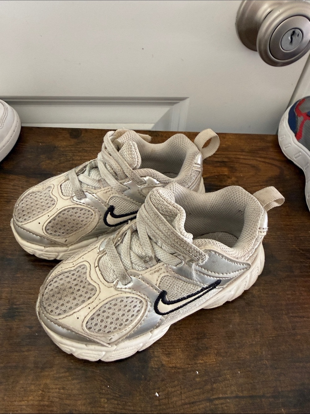Nike Kids Beige and Silver Active Sneakers with Black Swoosh - Picture 5 of 6